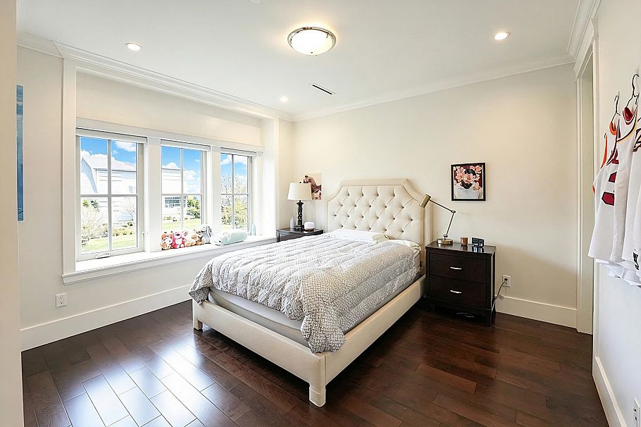 4056 W 30th Avenue Vancouver, BC - 18