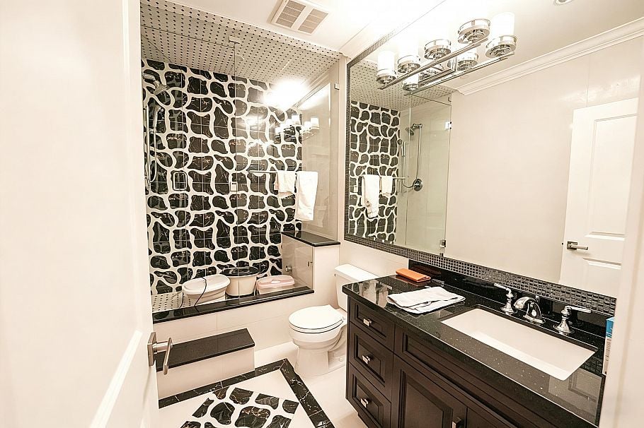 4056 W 30th Avenue Vancouver, BC - 24