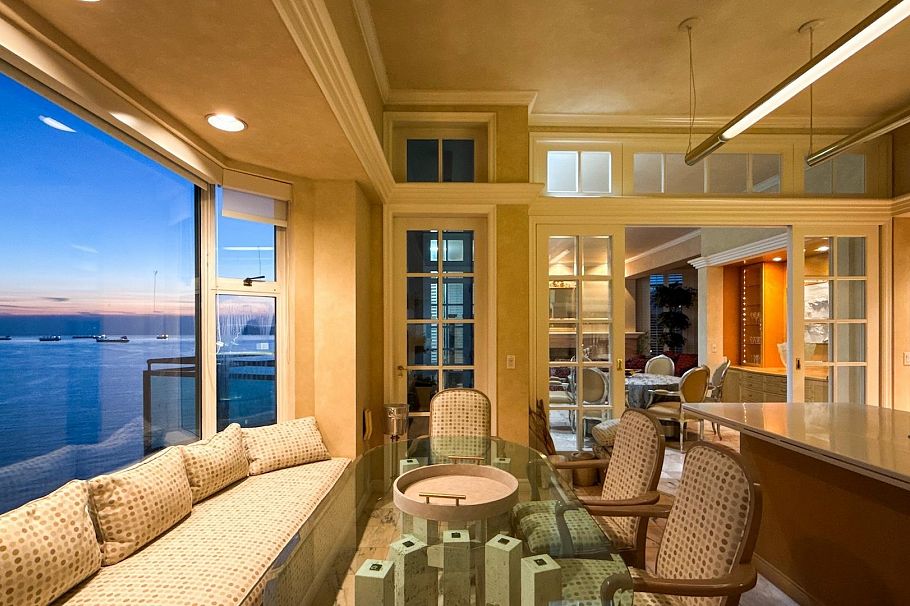 17 1861 Beach Avenue Vancouver, BC - 14