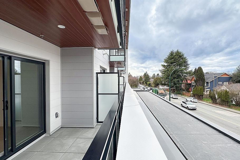 204 1680 E 12th Avenue Vancouver, BC - 16