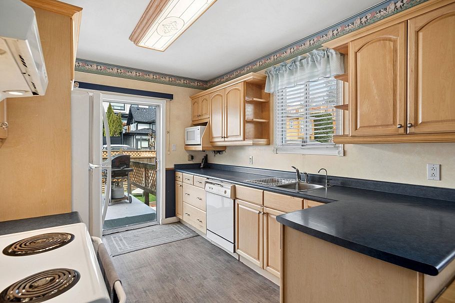 1861 E Kent Avenue North Avenue Vancouver, BC - 10