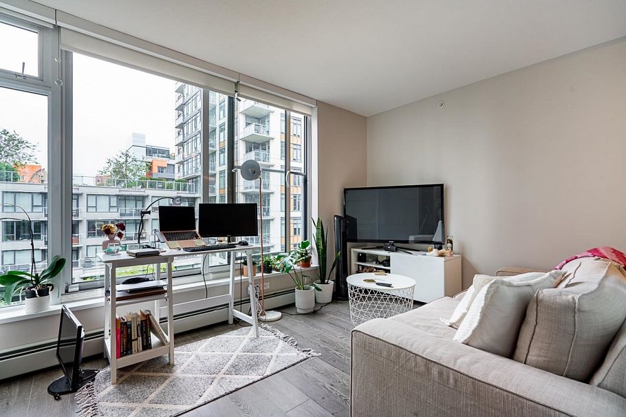 524 1783 Manitoba Street Vancouver, BC - 2
