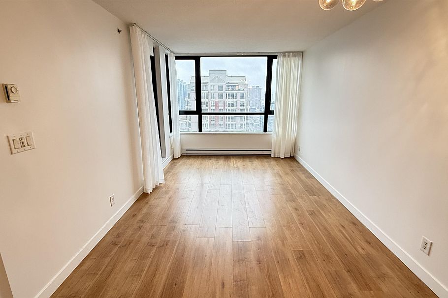 3008 909 MAINLAND STREET, Vancouver BC V6B 1S3 Vancouver, BC - 2