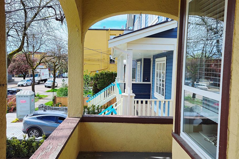 1745 Graveley Street Vancouver, BC - 27