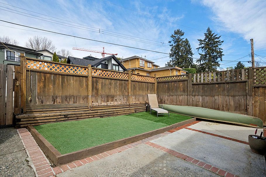 1861 E Kent Avenue North Avenue Vancouver, BC - 32