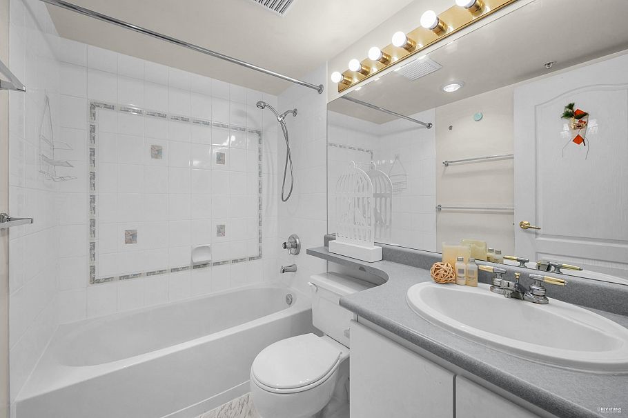 1007 3489 Ascot Place Vancouver, BC - 10