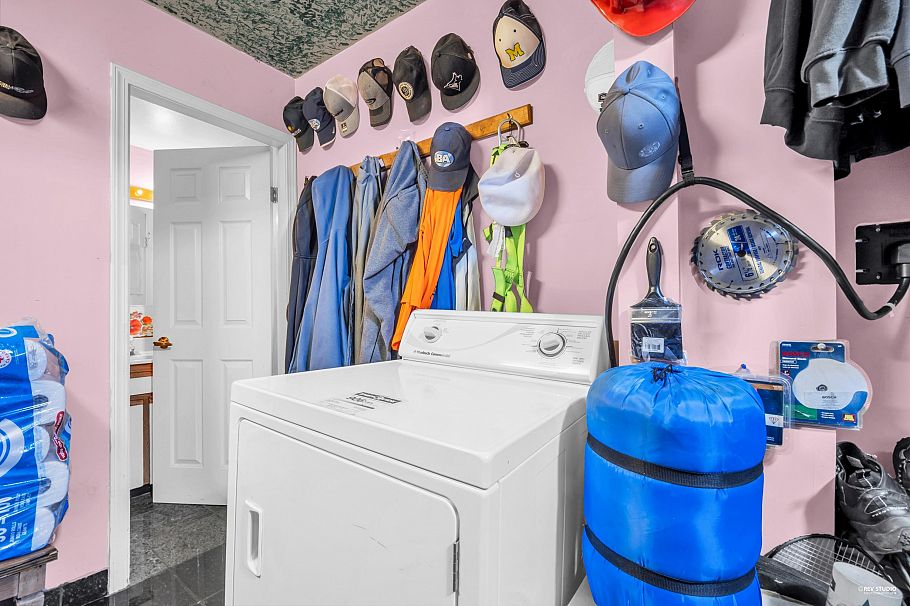 3088 School Avenue Vancouver, BC - 34