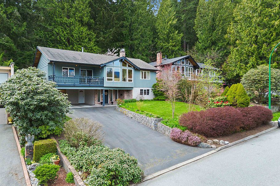 3563 Sykes Road North Vancouver, BC - 2