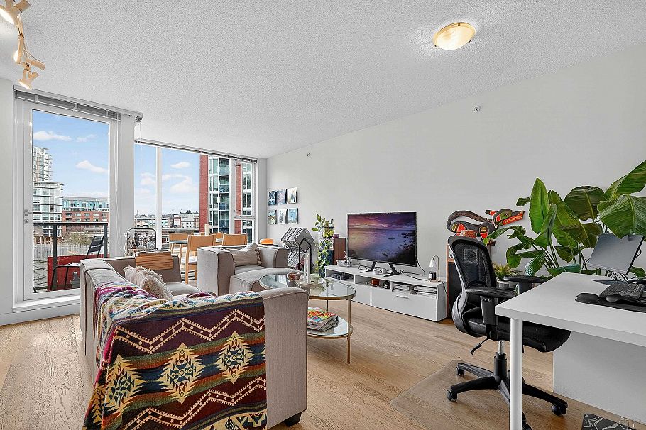 904 251 E 7th Avenue Vancouver, BC - 4