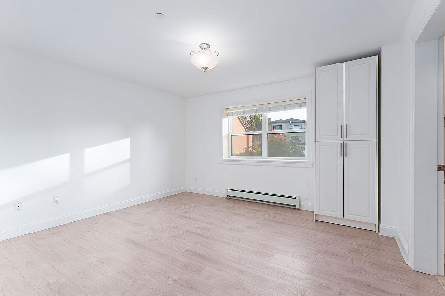 617 E 52nd Avenue Vancouver, BC - 26