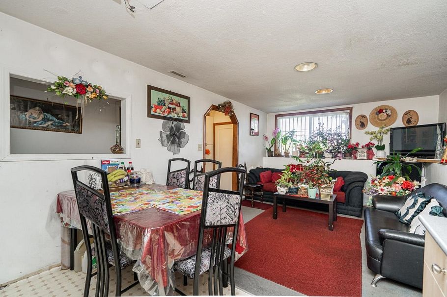 4712 Victoria Drive Vancouver, BC - 26