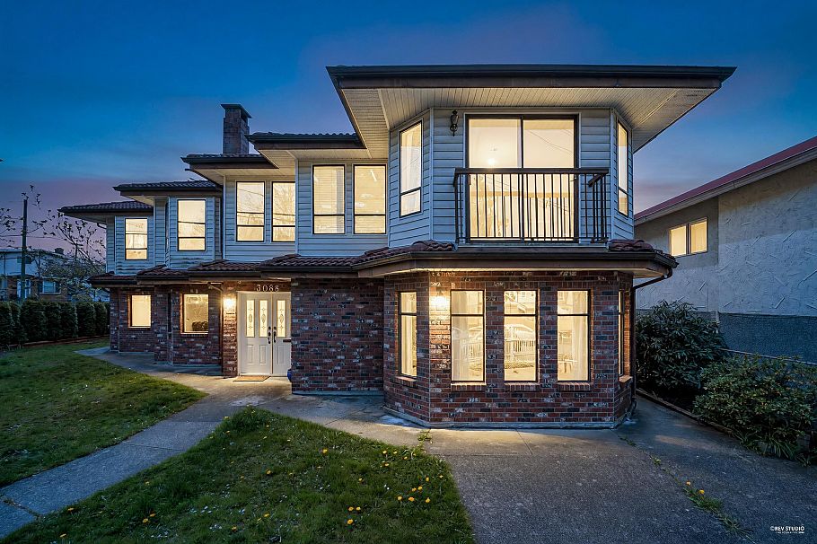 3088 School Avenue Vancouver, BC - 1