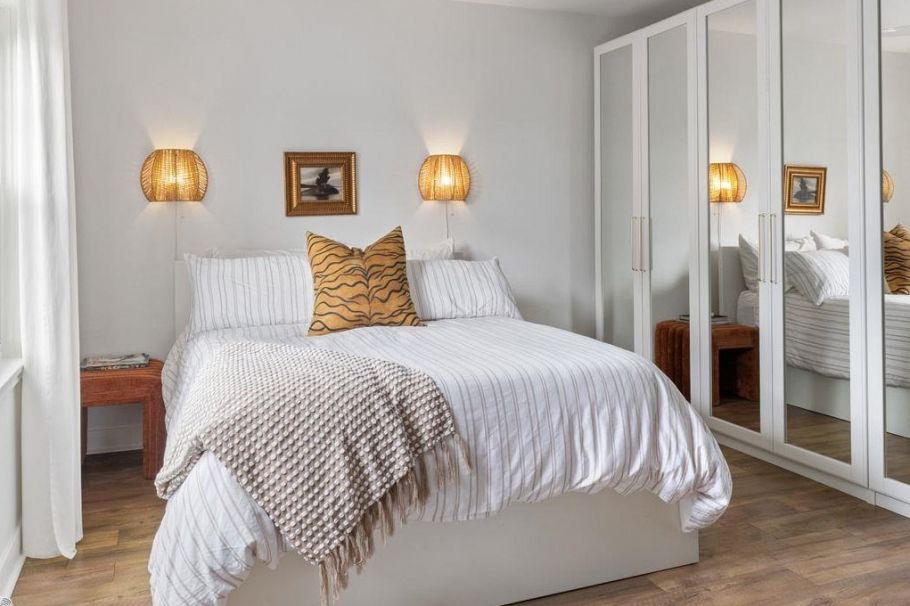 737-745 St. Andrews Avenue North Vancouver, BC - 11