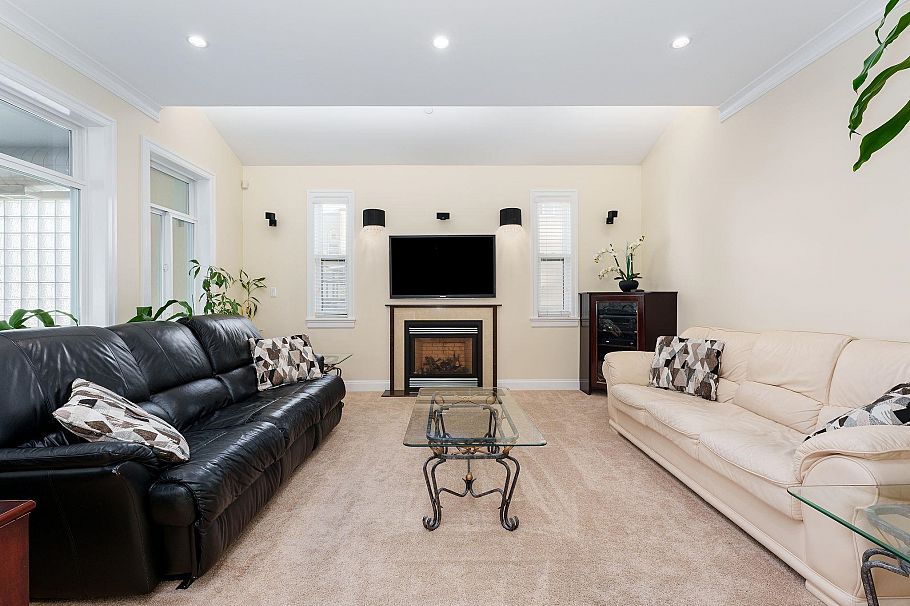 617 E 52nd Avenue Vancouver, BC - 9