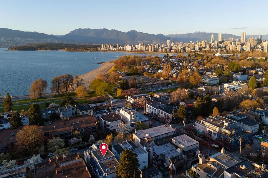 2240 York Avenue Vancouver, BC - 37