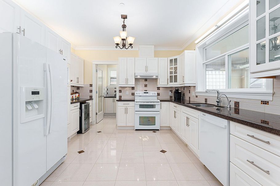 617 E 52nd Avenue Vancouver, BC - 14