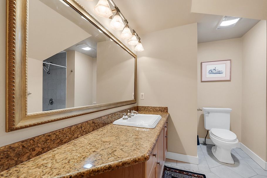 1509 Mahon Avenue North Vancouver, BC - 18