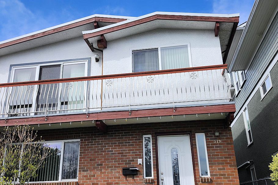 549 E 56th Avenue Vancouver, BC - 1