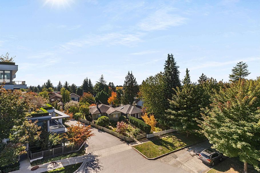 310 6333 W Boulevard Vancouver, BC - 35