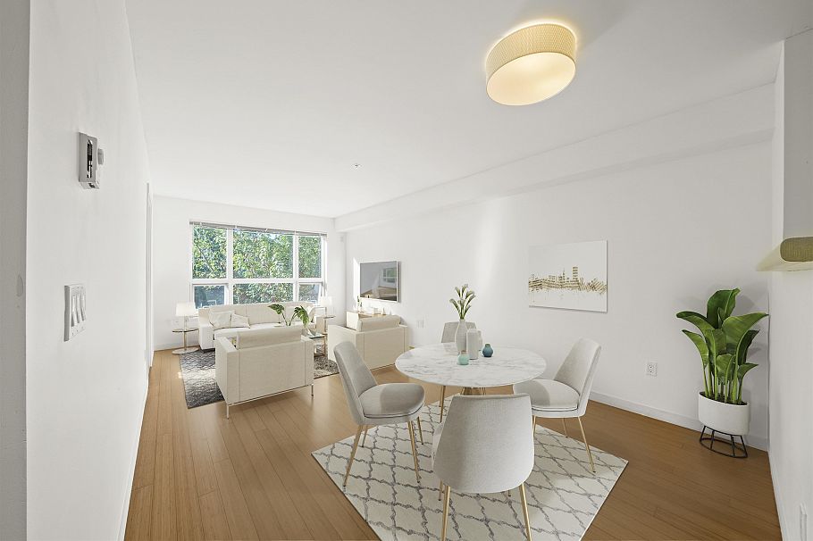 301 3575 Euclid Avenue Vancouver, BC - 4