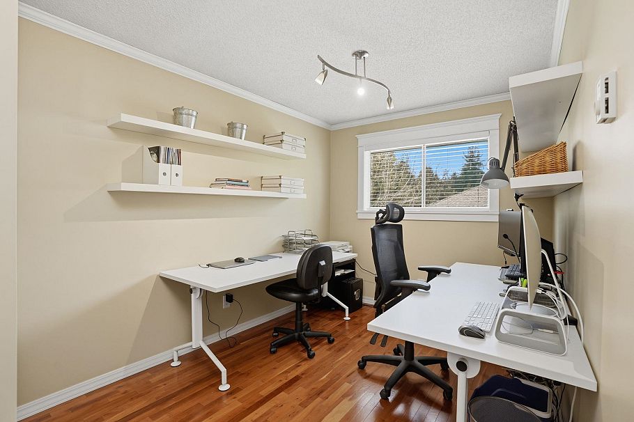 1491 Norton Court North Vancouver, BC - 22