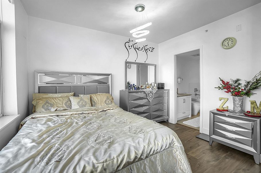 802 158 W 13th Street North Vancouver, BC - 28