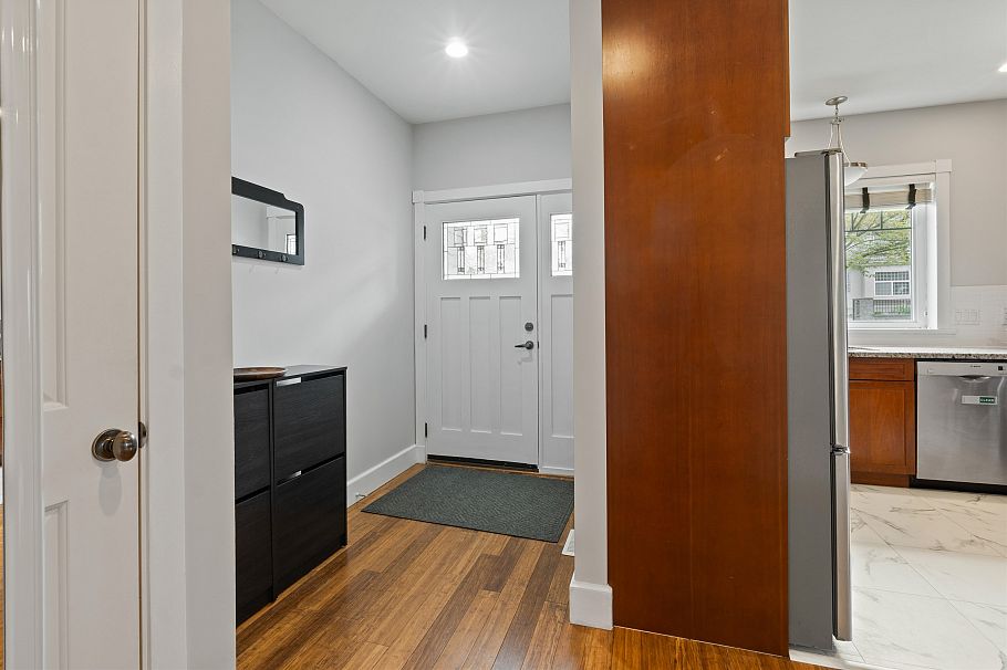 4103 Inverness Street Vancouver, BC - 5