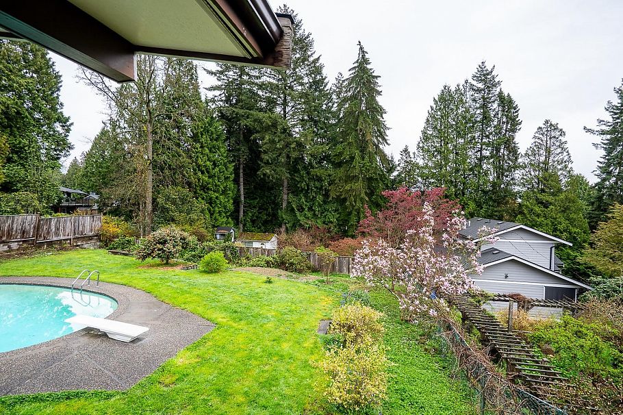 1440 Mountain Highway North Vancouver, BC - 10