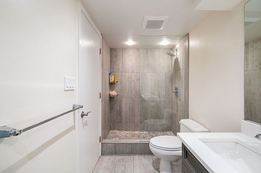 507 22 E Cordova Street Vancouver, BC - 25