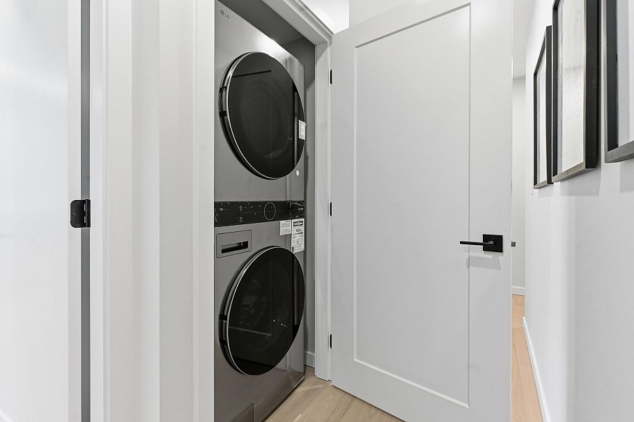 2 2091 E 20th Avenue Vancouver, BC - 24