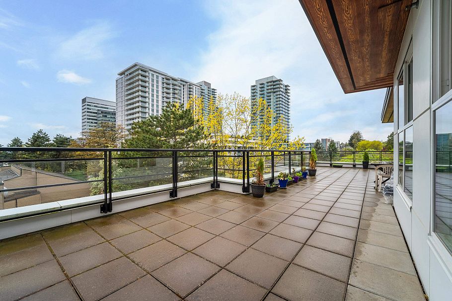 PH2 7988 Yukon Street Vancouver, BC - 4