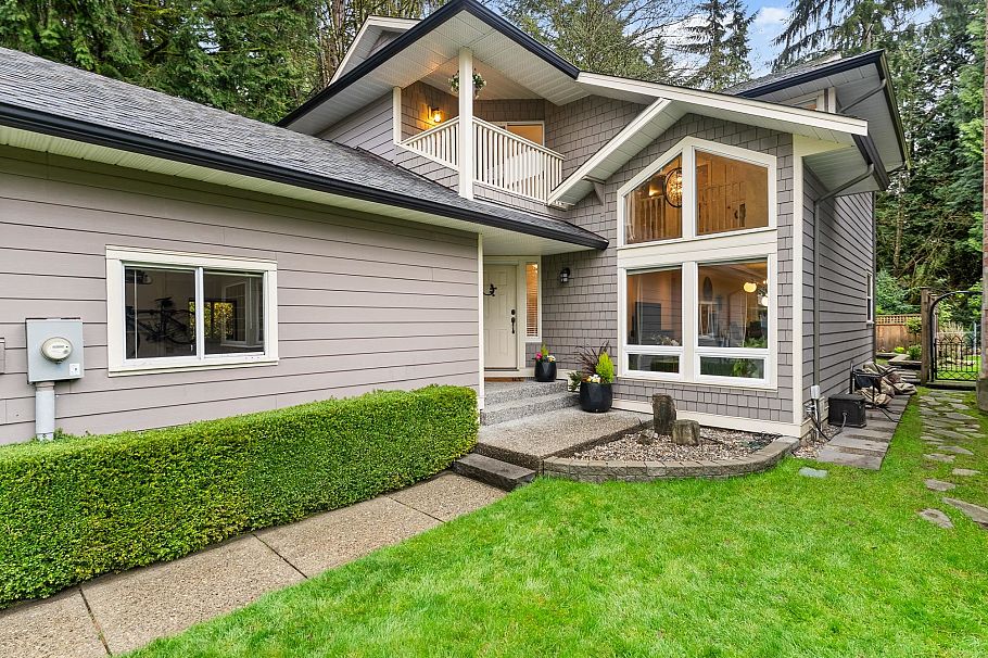 1530 Lighthall Court North Vancouver, BC - 3
