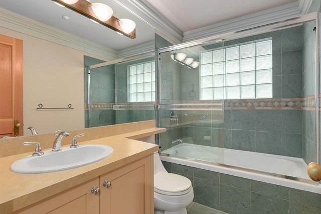 4035 W 27th Avenue Vancouver, BC - 29