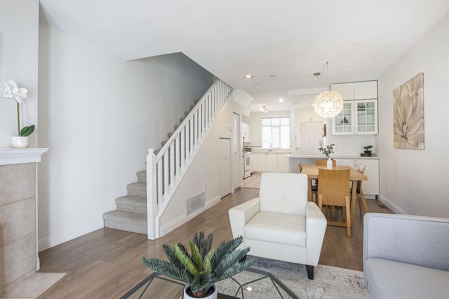 2836 E Kent Avenue South Vancouver, BC - 3