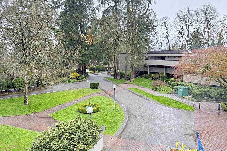 512 4900 Cartier Street Vancouver, BC - 31