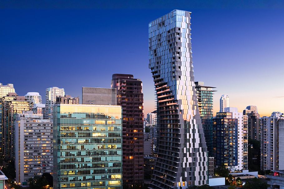 708 1568 Alberni Street Vancouver, BC - 1