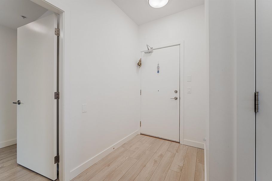 PH2 7988 Yukon Street Vancouver, BC - 28