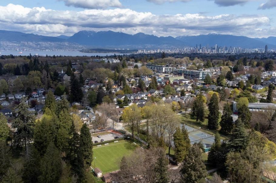 3771 W 31st Avenue Vancouver, BC - 33