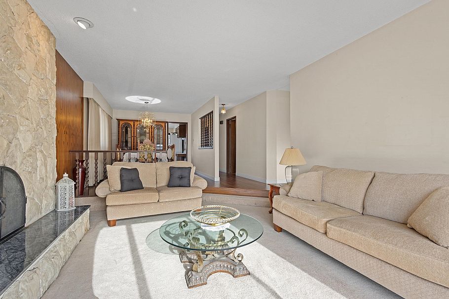 2225 E 35th Avenue Vancouver, BC - 6