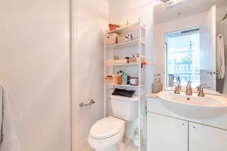 401 138 E Esplanade North Vancouver, BC - 17