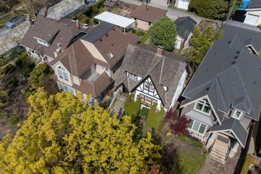 3771 W 31st Avenue Vancouver, BC - 36