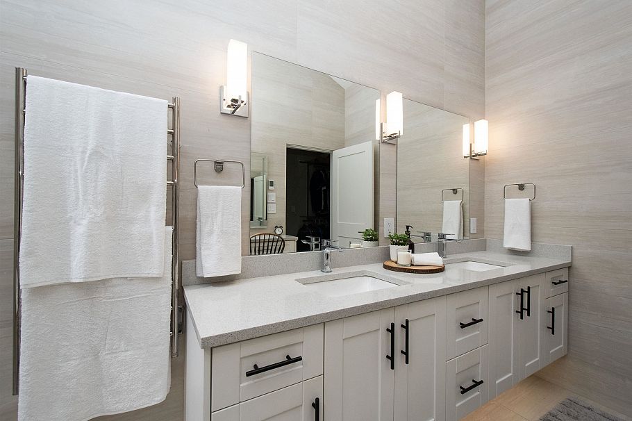 2551 Hyannis Point North Vancouver, BC - 29