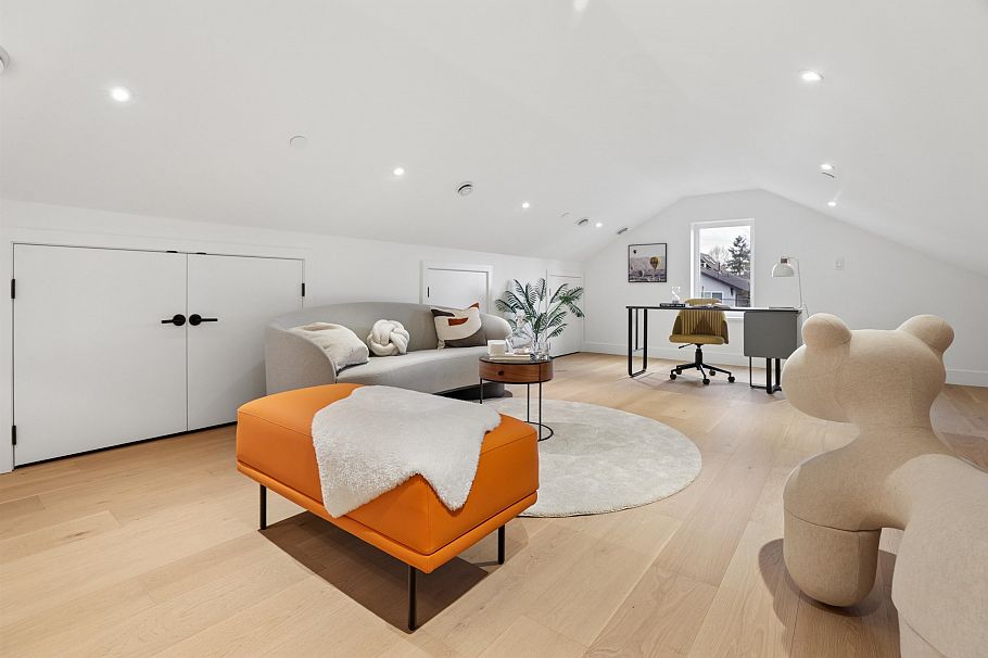 2 2130 E 2 Avenue Vancouver, BC - 8