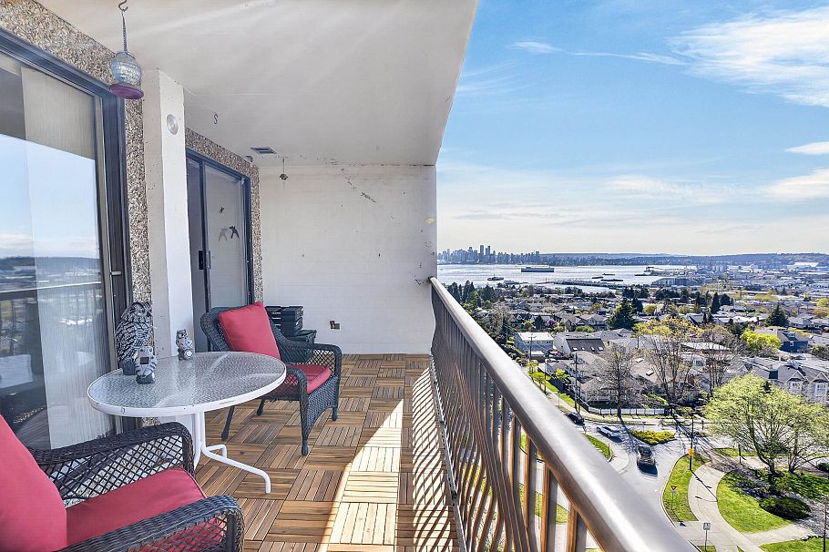 1105 701 W Victoria Park North Vancouver, BC - 17