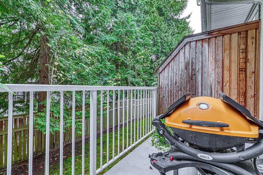 3264 Clermont Mews Vancouver, BC - 24