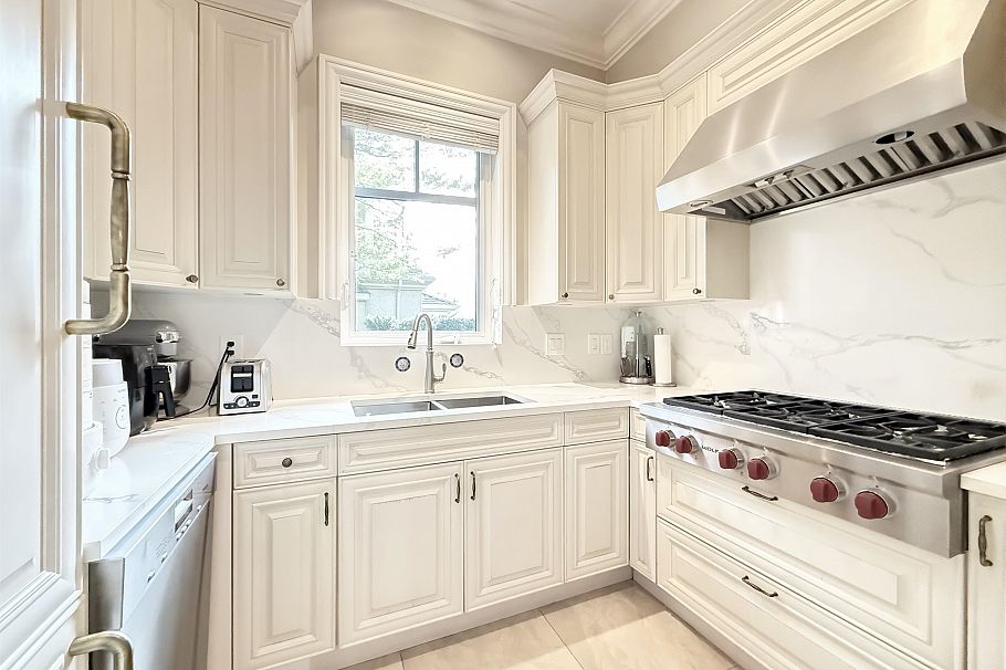 6011 Churchill Street Vancouver, BC - 16