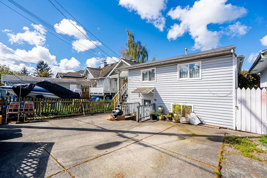 4712 Victoria Drive Vancouver, BC - 33