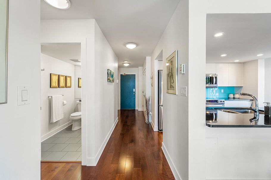 302 168 Chadwick Court North Vancouver, BC - 16