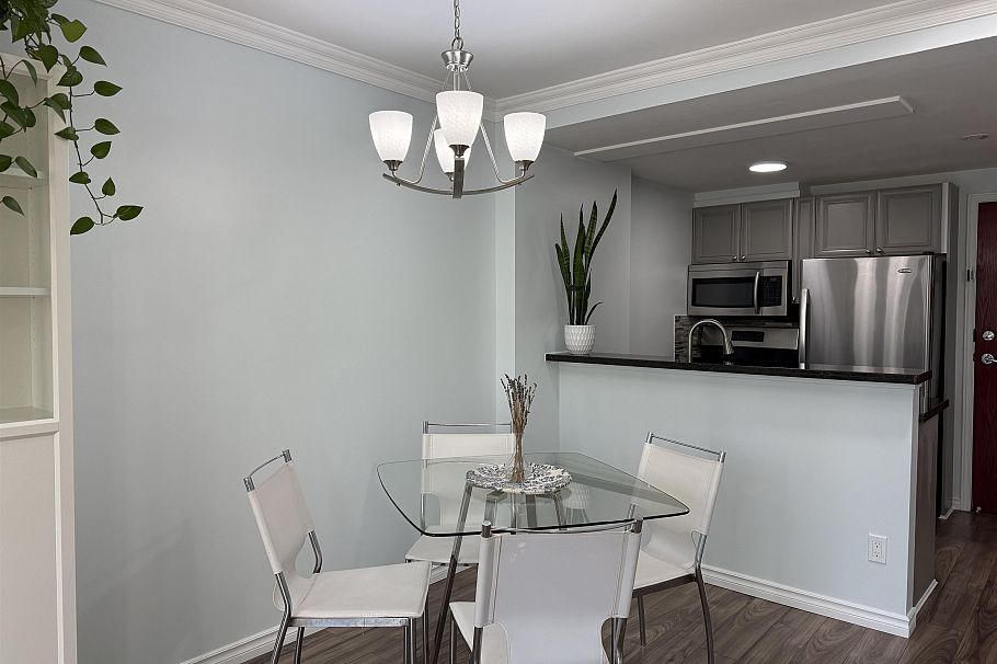 502 928 Richards Street Vancouver, BC - 19