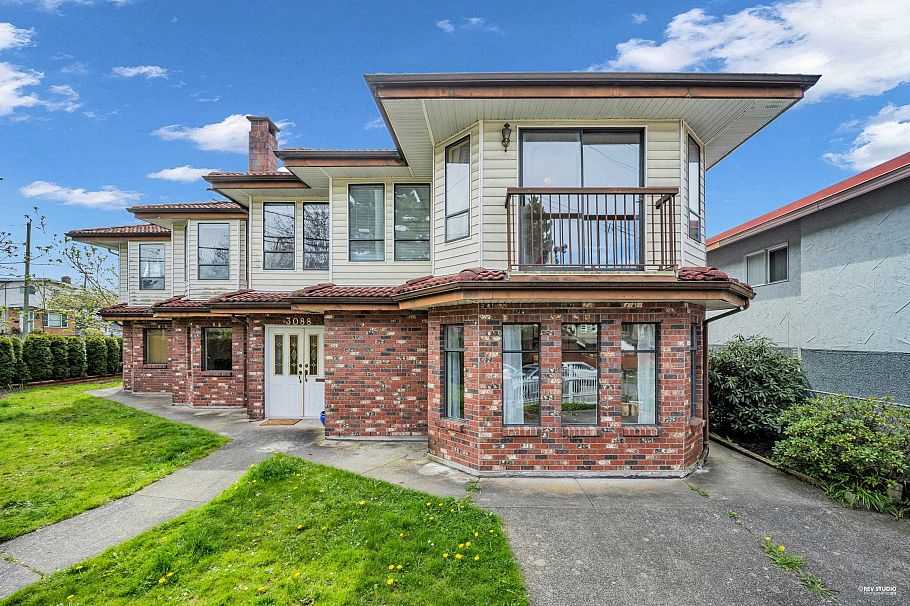 3088 School Avenue Vancouver, BC - 2